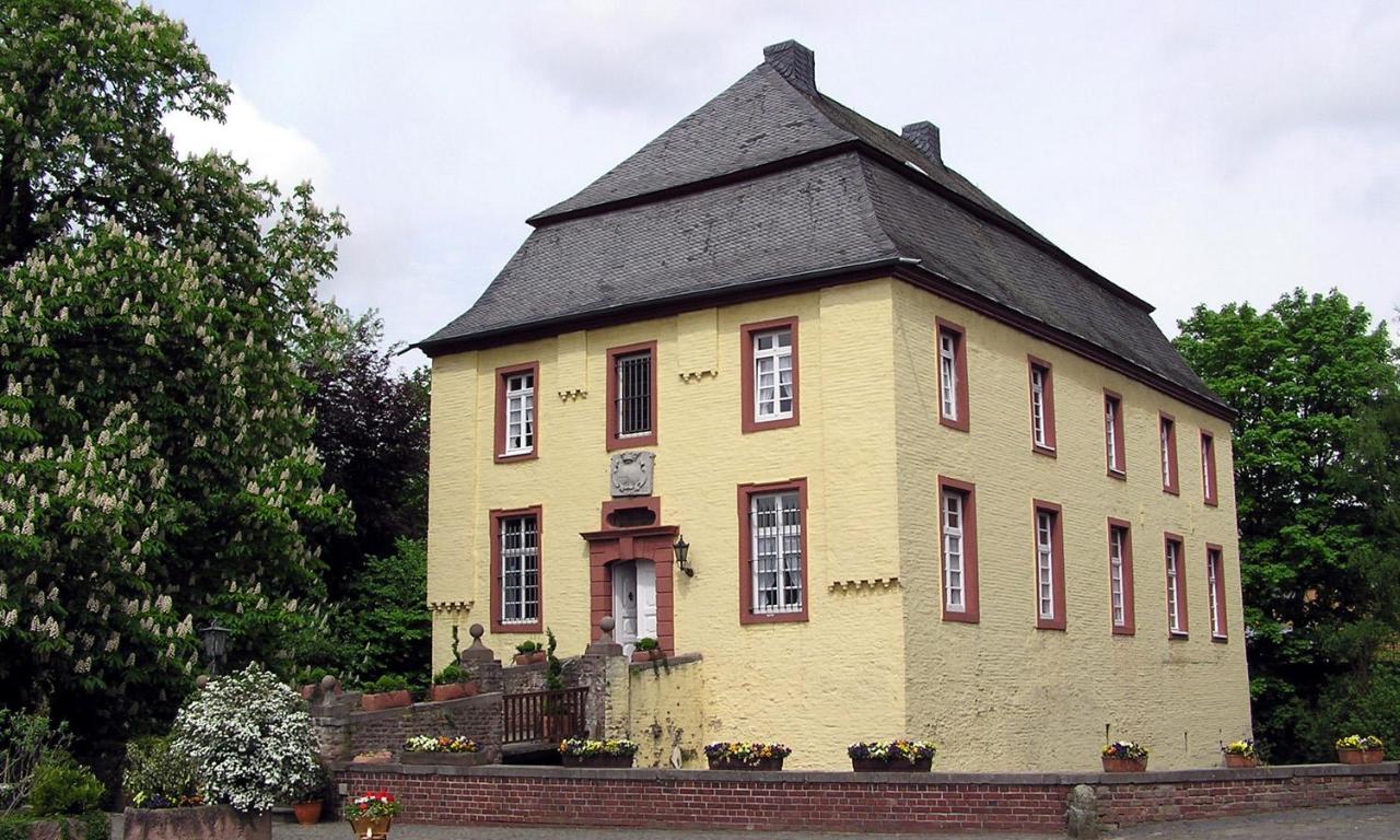 Charmante Ferienwohnungen Auf Reitstall Wasserburg Anstel - Ein Ort Zum Wohlfuehlen Und Entspannen Rommerskirchen Extérieur photo